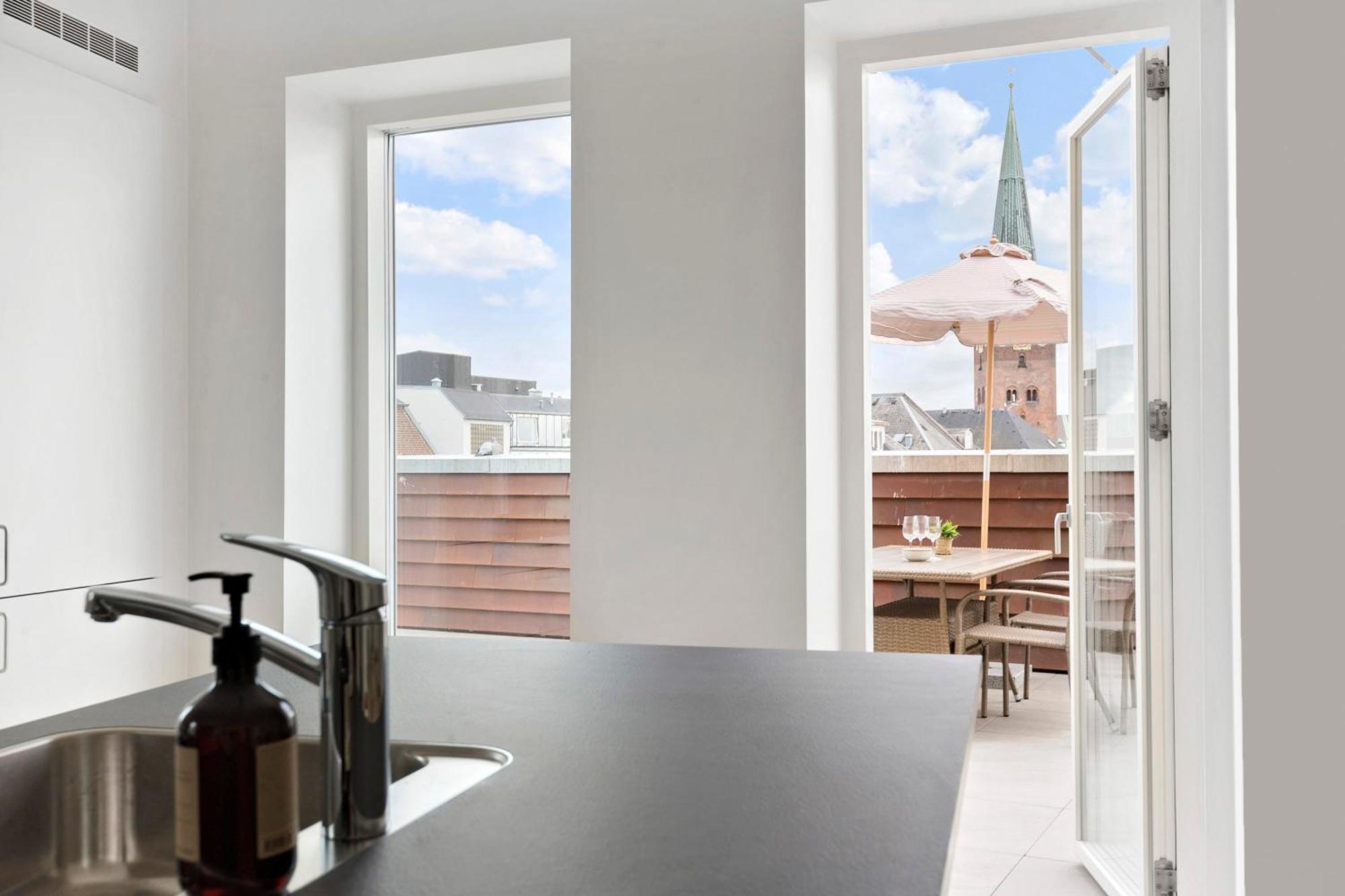 Grand Penthouse Suite With Private Rooftop Terrace Århus Eksteriør billede
